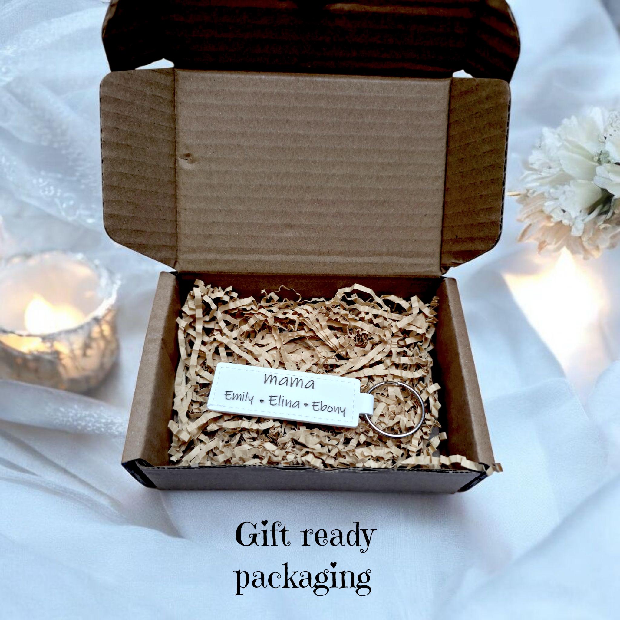 Personalized Leather Keychain,Custom Leather Keyring, Engraved Keychain Gift, Mens Keychain, Womens Keychain, Handmade Keychain, Key Holder